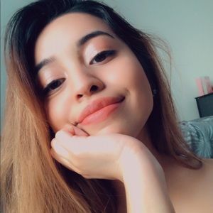 Meet your Posher, Gabriela